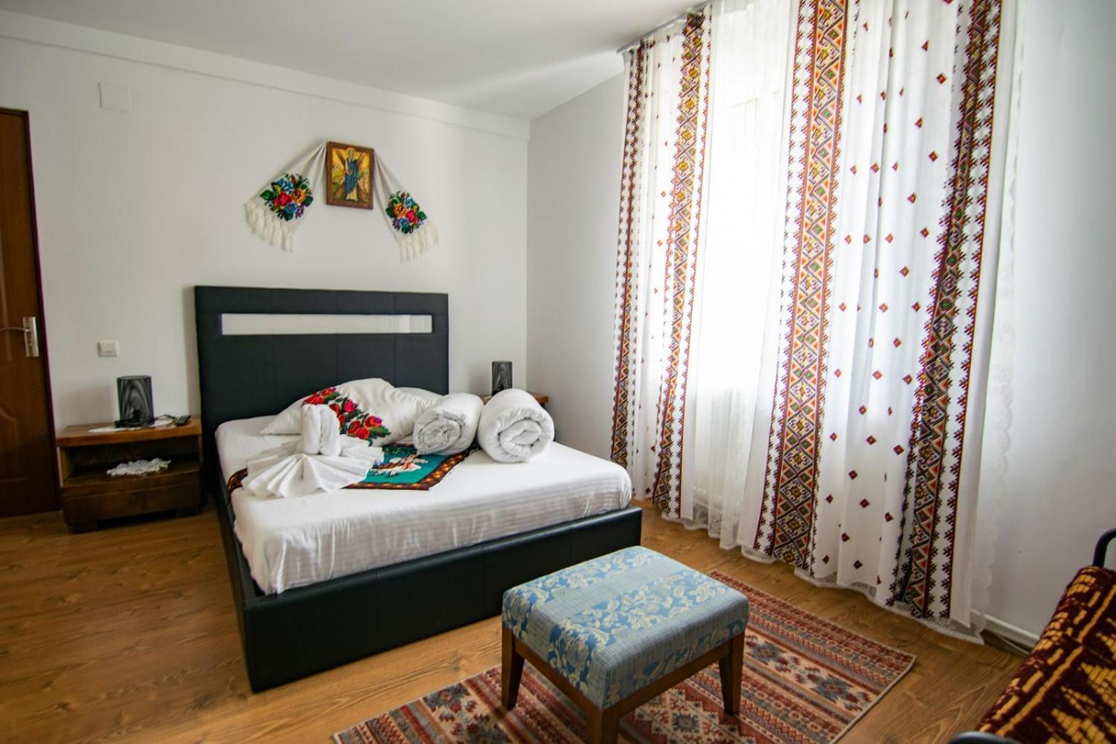Vila Lacrima Izei Săcel Exteriér fotografie