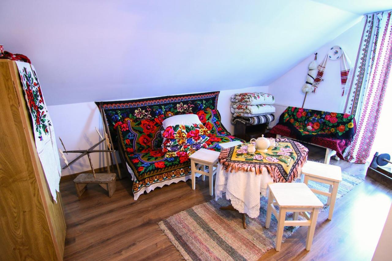 Vila Lacrima Izei Săcel Exteriér fotografie